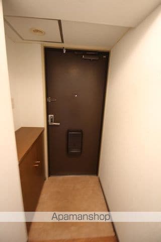 クリムゾン27の内装写真