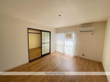 香川県高松市円座町[2LDK/54.8m2]のリビング・居間