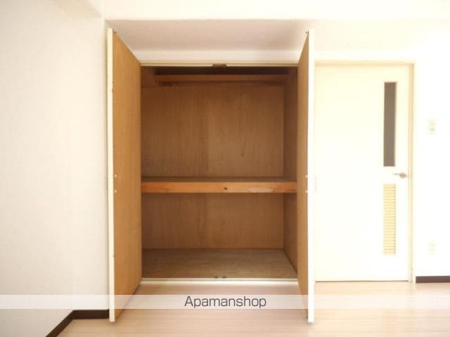 ベルハイム３８[1R/32m2]の収納