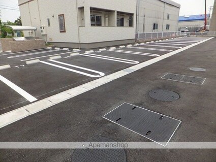 桜梅桃李　Ⅱ[1LDK/45.82m2]の駐車場2