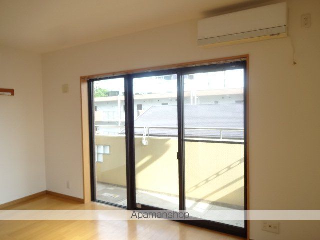 マンション桃の内装写真