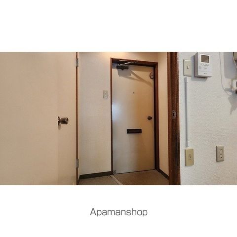 ビッグバーンズマンション南郷の内装写真