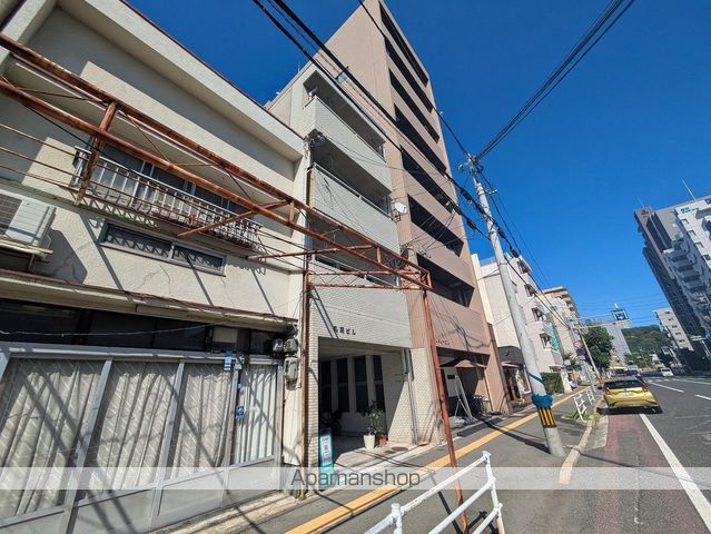 丸岡ビルの外観写真