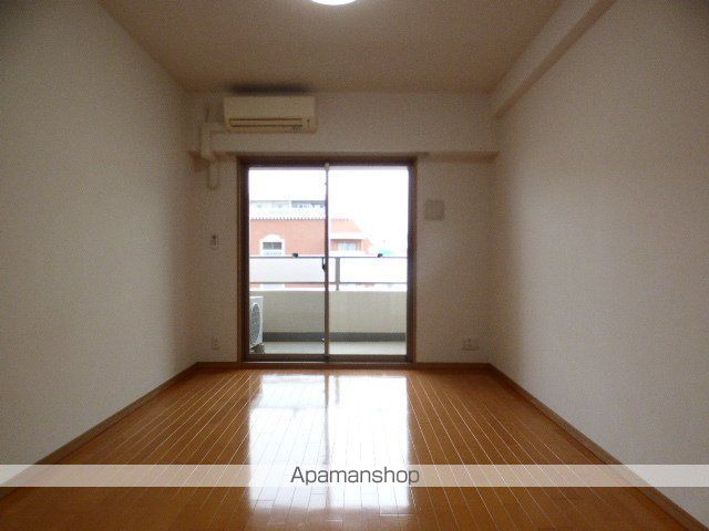 パークフラッツESAKAの内装写真