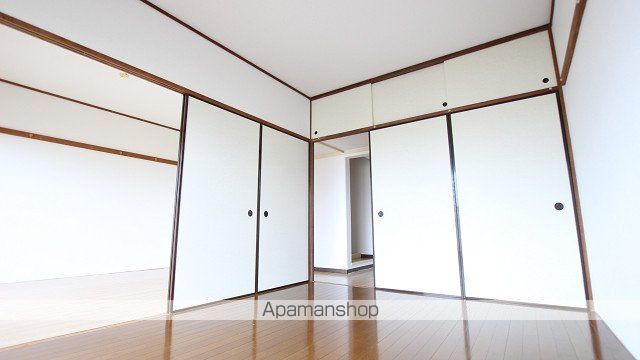 八幡ハイツの内装写真