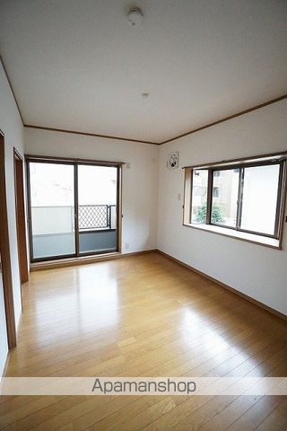 大岩3戸建の内装写真