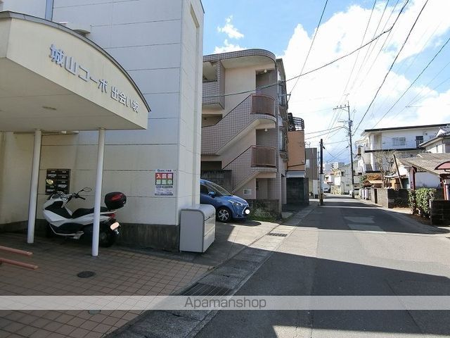 城山コーポ出会い坂の外観写真