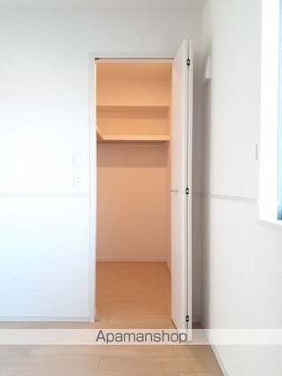 ヴィラ　グレース　Ⅱ[1LDK/52.38m2]の収納