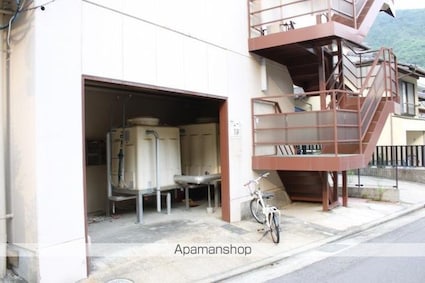 アムール宮脇[1R/15m2]のエントランス