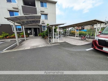 Ｊａｄｅ　Ａ棟[1LDK/53.48m2]の共用部3