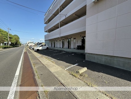 福島県郡山市堤１丁目[1K/26.73m2]の駐車場