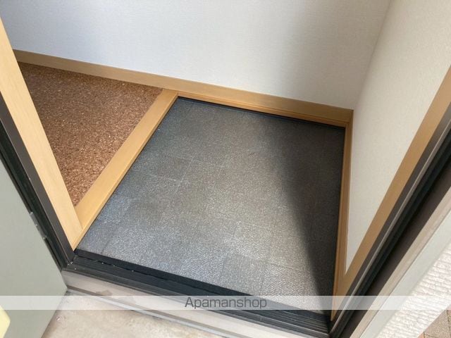 APARTMENT IN EASTの内装写真