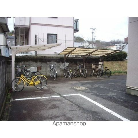 清和ビルの玄関写真