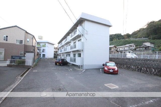 ＶＩＳＴＡ五日市[2DK/38.4m2]の駐車場