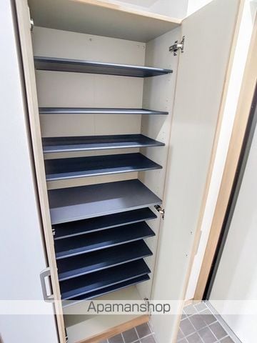 ワイズ新屋敷の内装写真