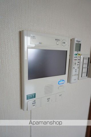 ロイヤルコート岡町の内装写真