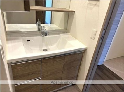 香川県高松市上之町１丁目[2LDK/71.16m2]の洗面所