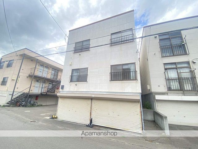 五条マンションBの外観写真