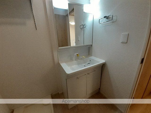 シャンベルジュ 依井Iの内装写真