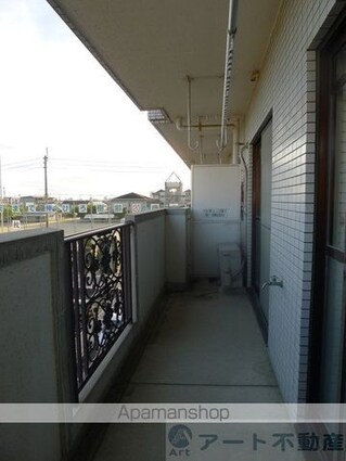 ロイヤルアネックス土居田[3LDK/63m2]のバルコニー