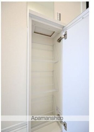 マーレ上北沢[1R/18.86m2]の収納