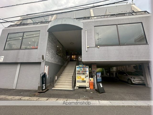 ラドウィンズの玄関写真