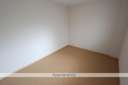 ロイヤル泉[2LDK/52.97m2]の内装2