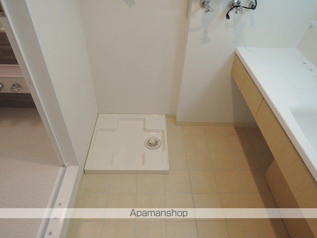クレステージ宮の森の玄関写真