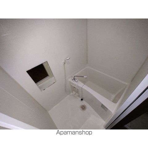 アンプルール MILLEの内装写真
