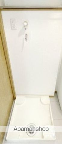 パインズガレージの内装写真