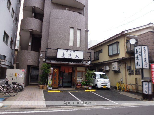 宮下ビルの玄関写真