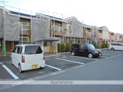 ソレーユ　Ａ[2DK/44.34m2]の駐車場1