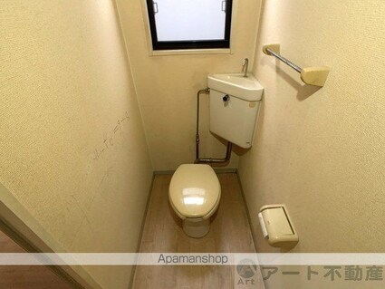 ファミール川原[3DK/48.58m2]のトイレ