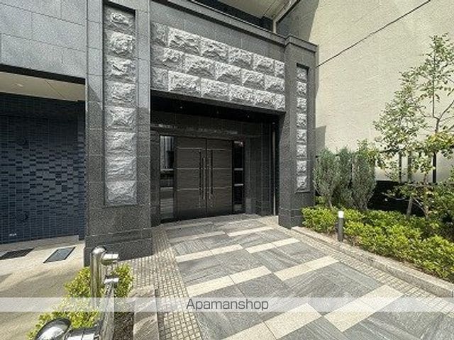 プレサンス錦通THE葵の玄関写真