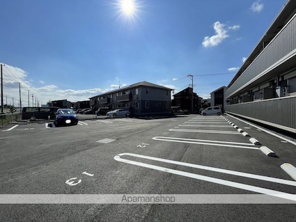 欅ハウス[2LDK/50.68m2]の駐車場