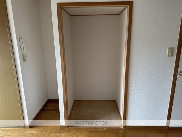 岩崎ハイツの内装写真