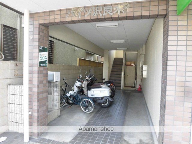 ハイツ沢良木の玄関写真