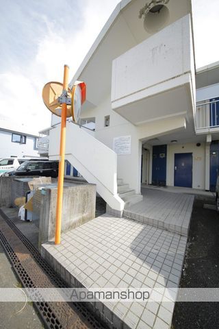 ドミトリー浅川の玄関写真