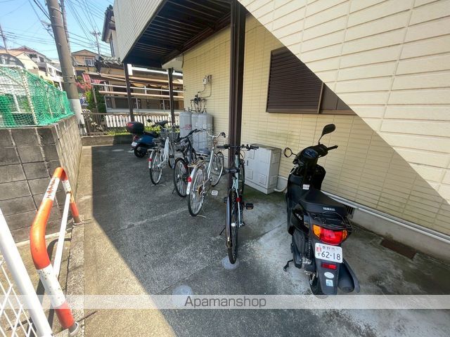 第2オレンジハイツの玄関写真