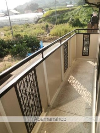 ファミール河野Ａ・Ｂ・Ｃ棟[2LDK/55.44m2]のバルコニー