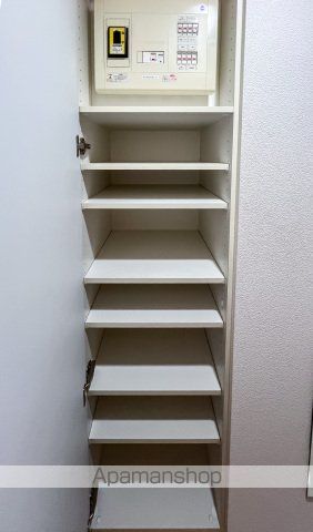 スカイコートパレス明大前の内装写真