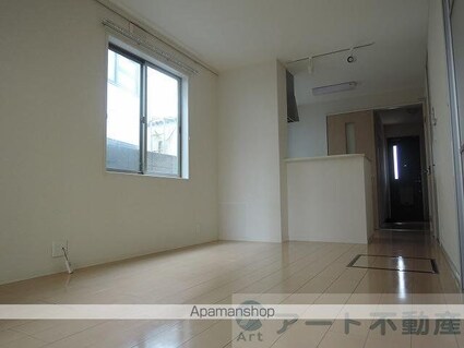 クレヴィア・ドゥ・八坂小町[1LDK/38m2]のリビング・居間