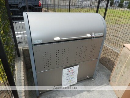 東京都昭島市緑町２丁目[1LDK/49.1m2]の共用部3