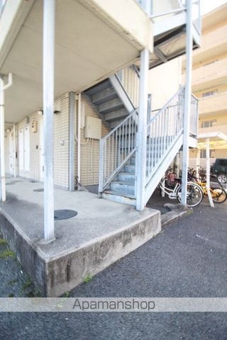 メゾン山盛の玄関写真