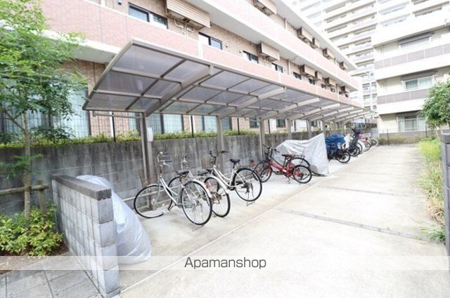 アローフィールド Bの玄関写真