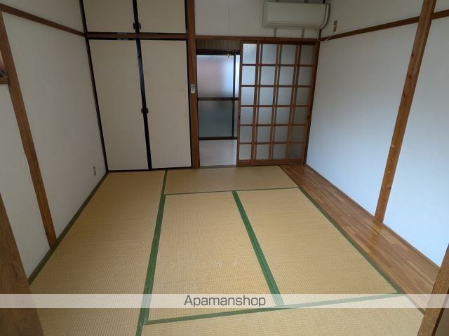 奈良線 ＪＲ小倉駅 徒歩8分 2階建 築40年の内装写真