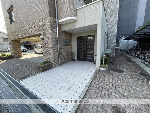 ロータリーマンション香里西之町の玄関写真