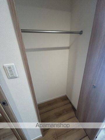 小田急伊勢原駅前マンションの内装写真
