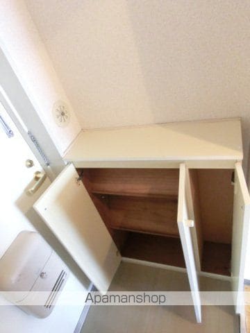 スカイコート中野南台の内装写真