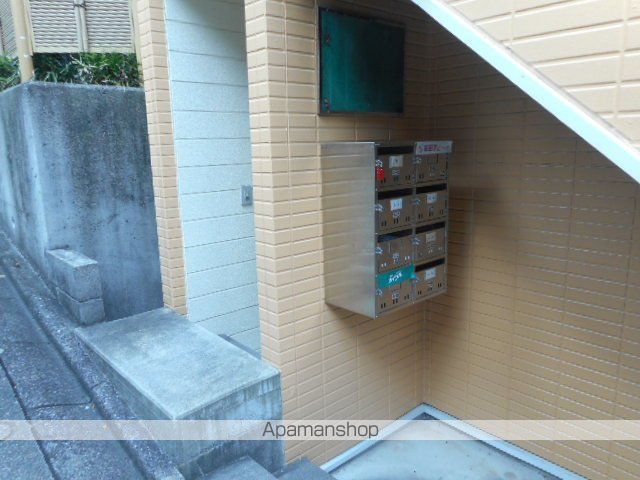 シティヒラソルの玄関写真